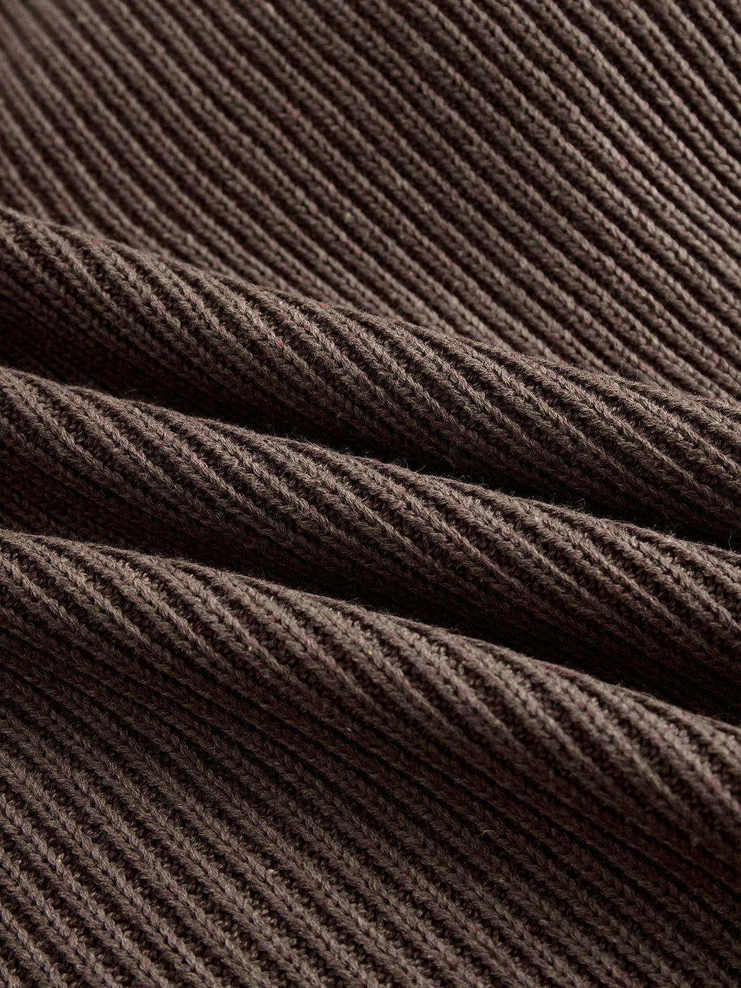 Rivana – Robe en tricot à ourlet volanté