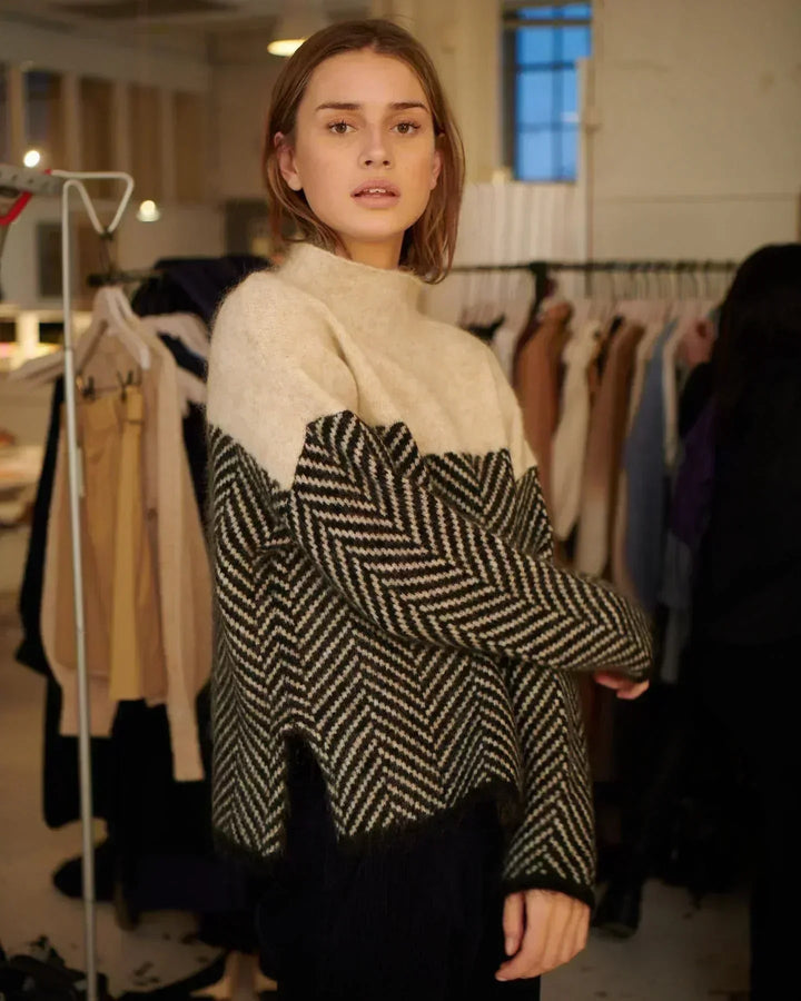Lyrisa – pull en tricot à chevrons