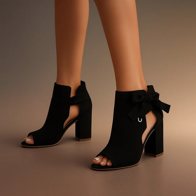 Rivena – Sandales à talons en daim avec boucle à la cheville