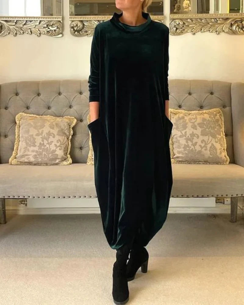 Avenya – Robe longue en velours à col montant
