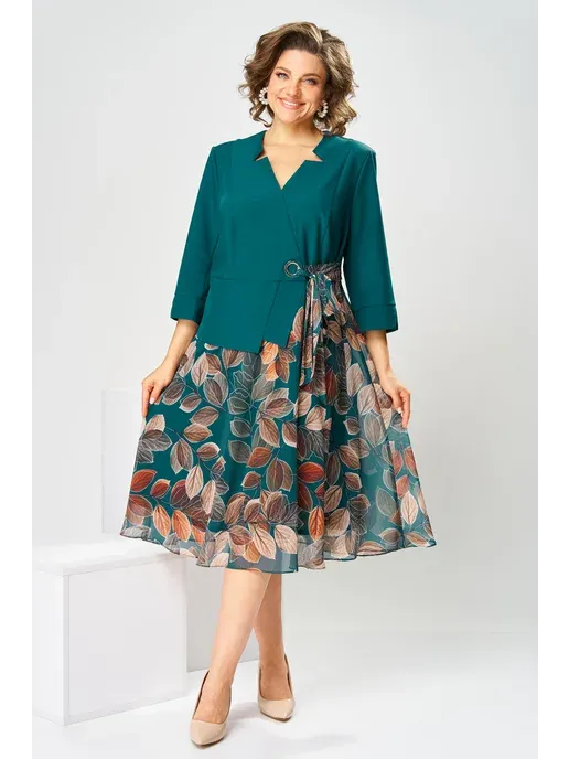 Ilyra – Robe en chiffon à col à revers crantés