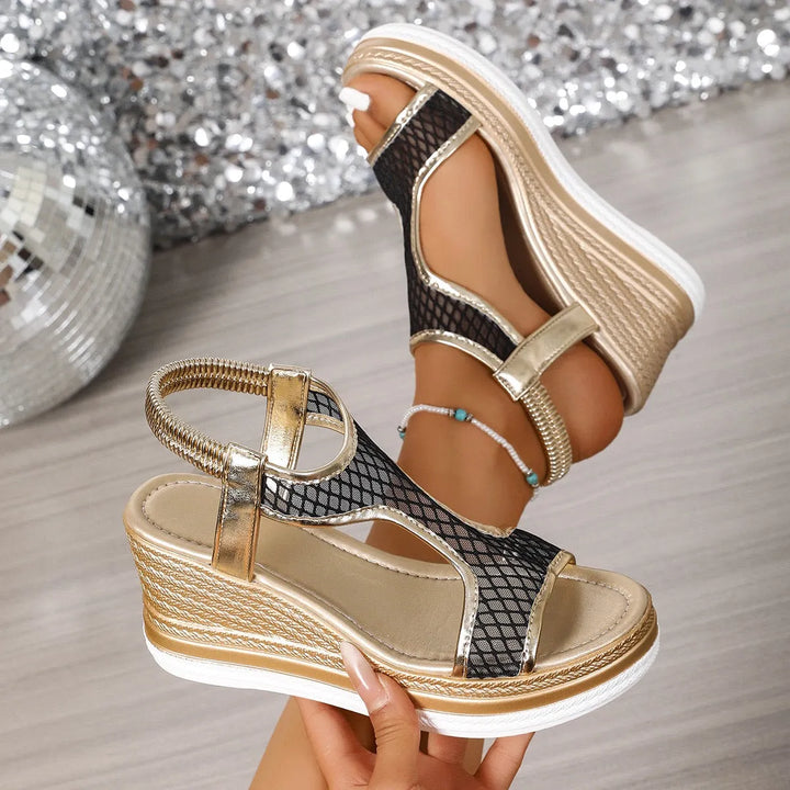 Selora – Bride réglable, talon compensé, sandales