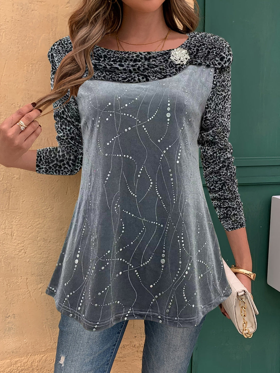 Avenya – Pull en maille à col en satin