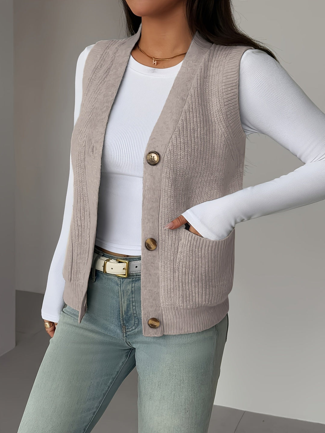 Vesara – gilet à col V en tricot