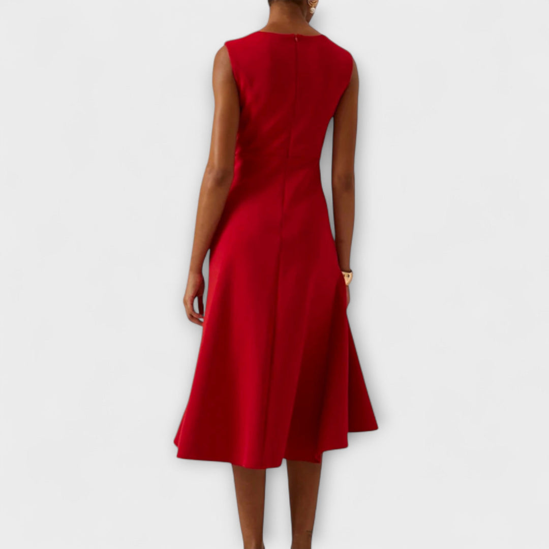 Nivara – robe avec nœud à la taille et plis