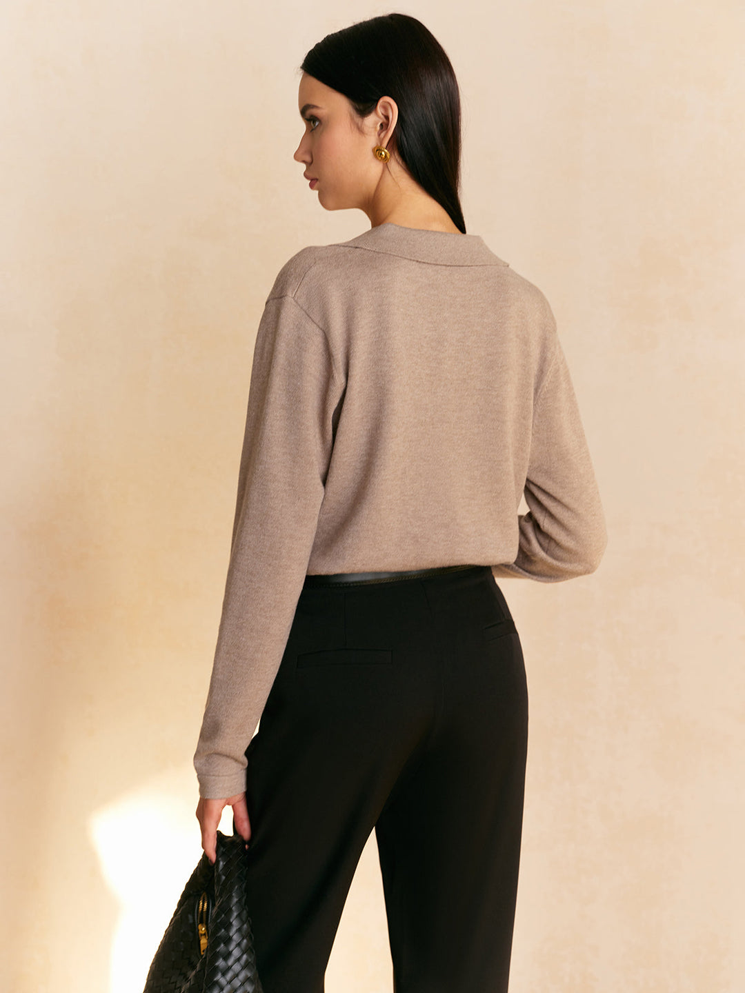 Elyra – Pull en maille fine à col polo en V