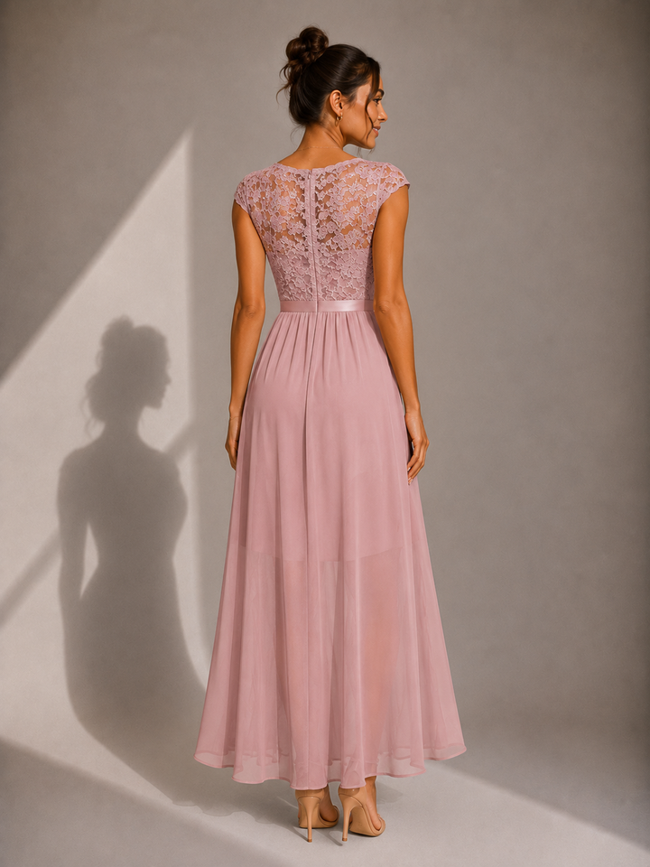 Verine – encolure transparente, robe maxi