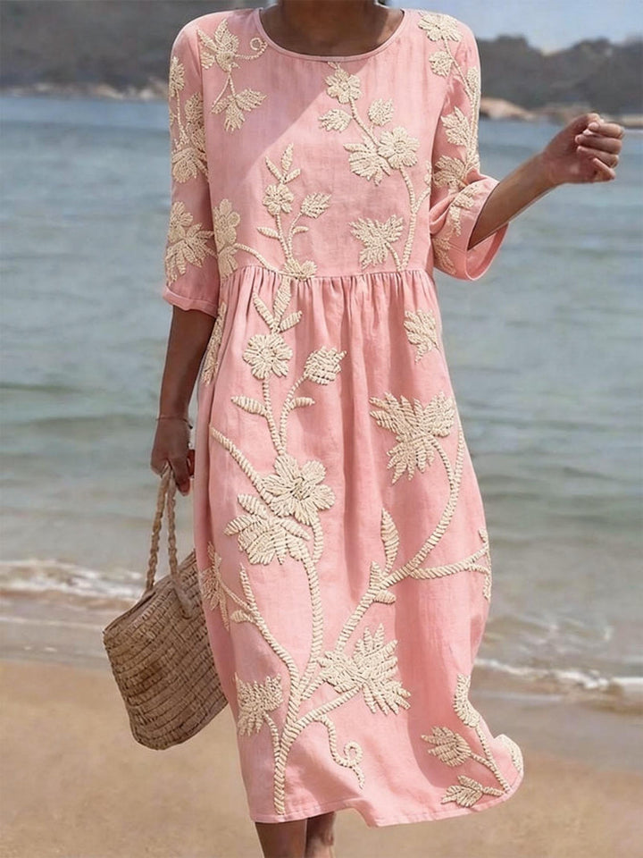 Navora – Robe en lin-coton à motif floral gaufré