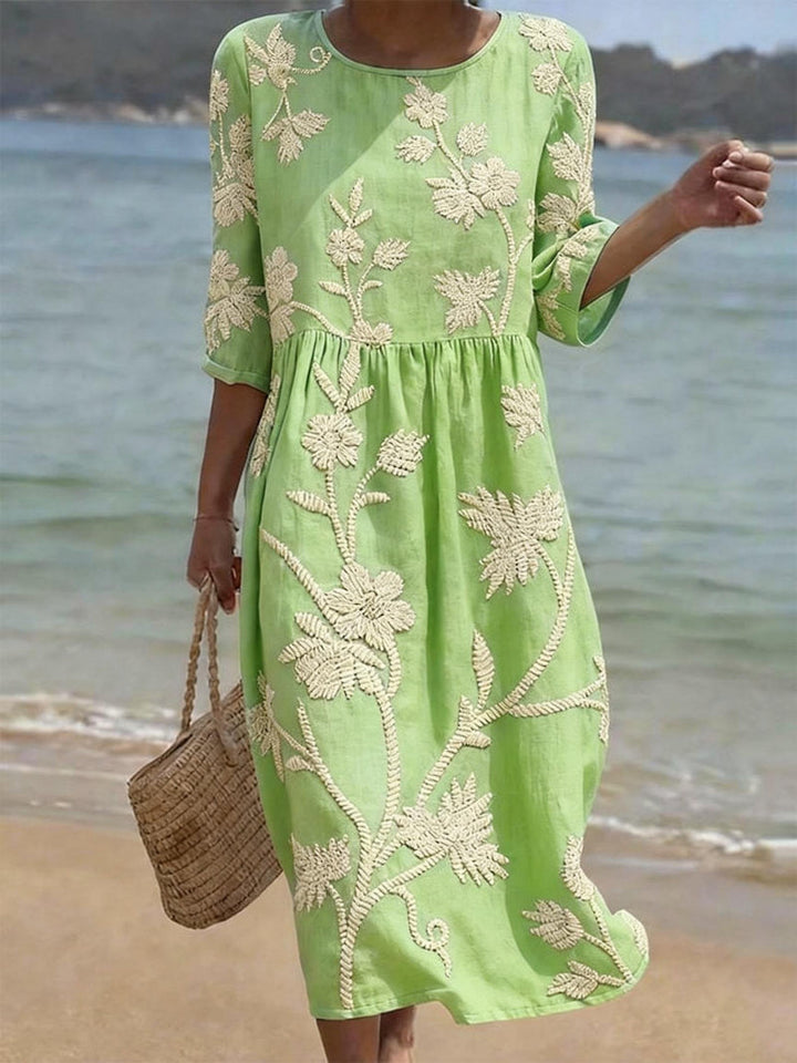 Navora – Robe en lin-coton à motif floral gaufré