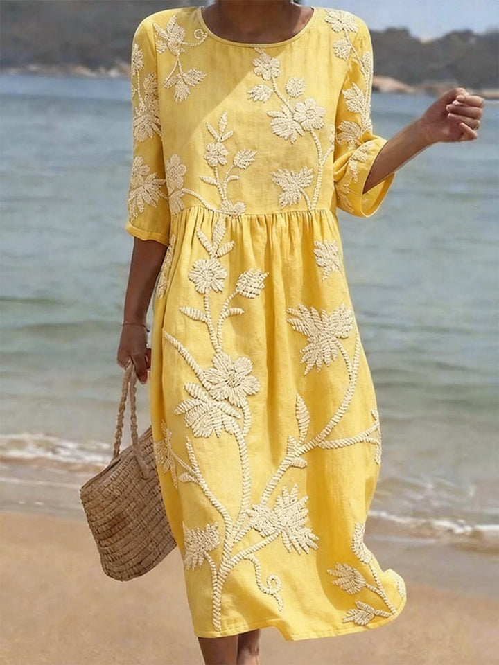 Navora – Robe en lin-coton à motif floral gaufré