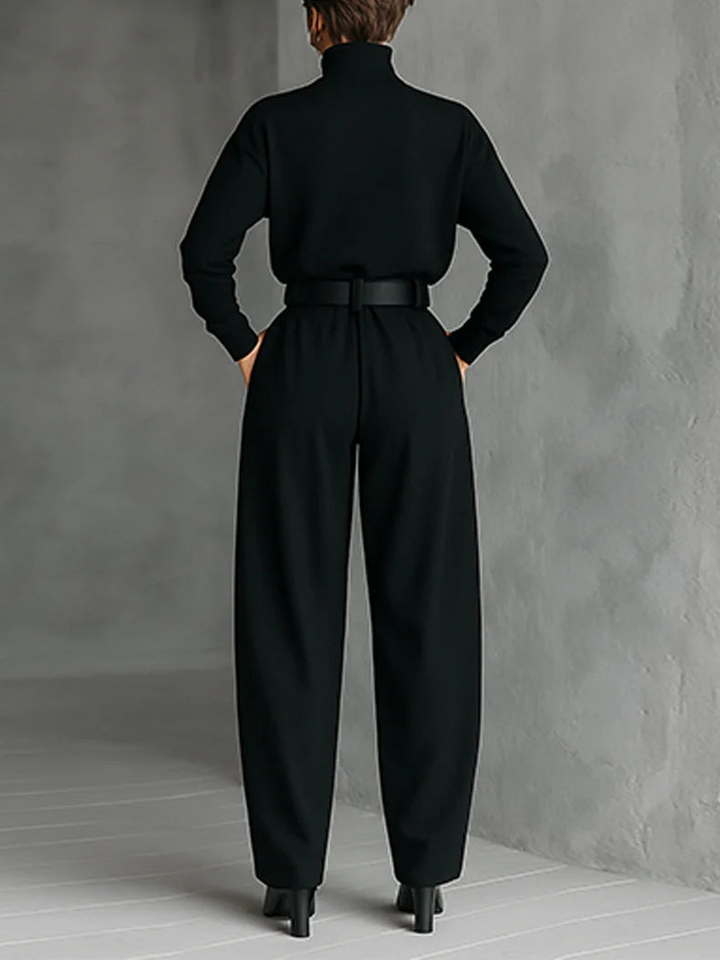 Avenya – Ensemble haut à col roulé ajusté et pantalon