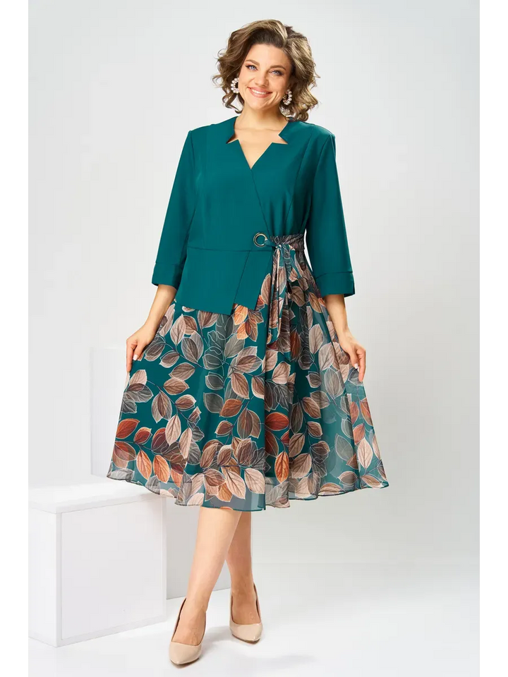 Ilyra – Robe en chiffon à col à revers crantés
