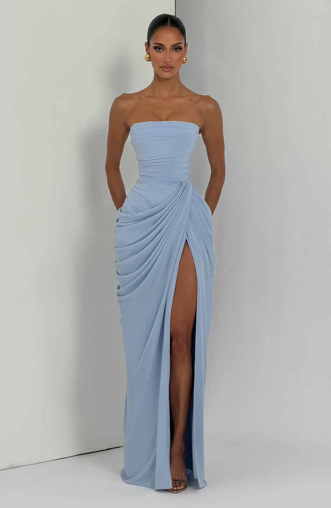 Nelara – robe en chiffon à dos corseté