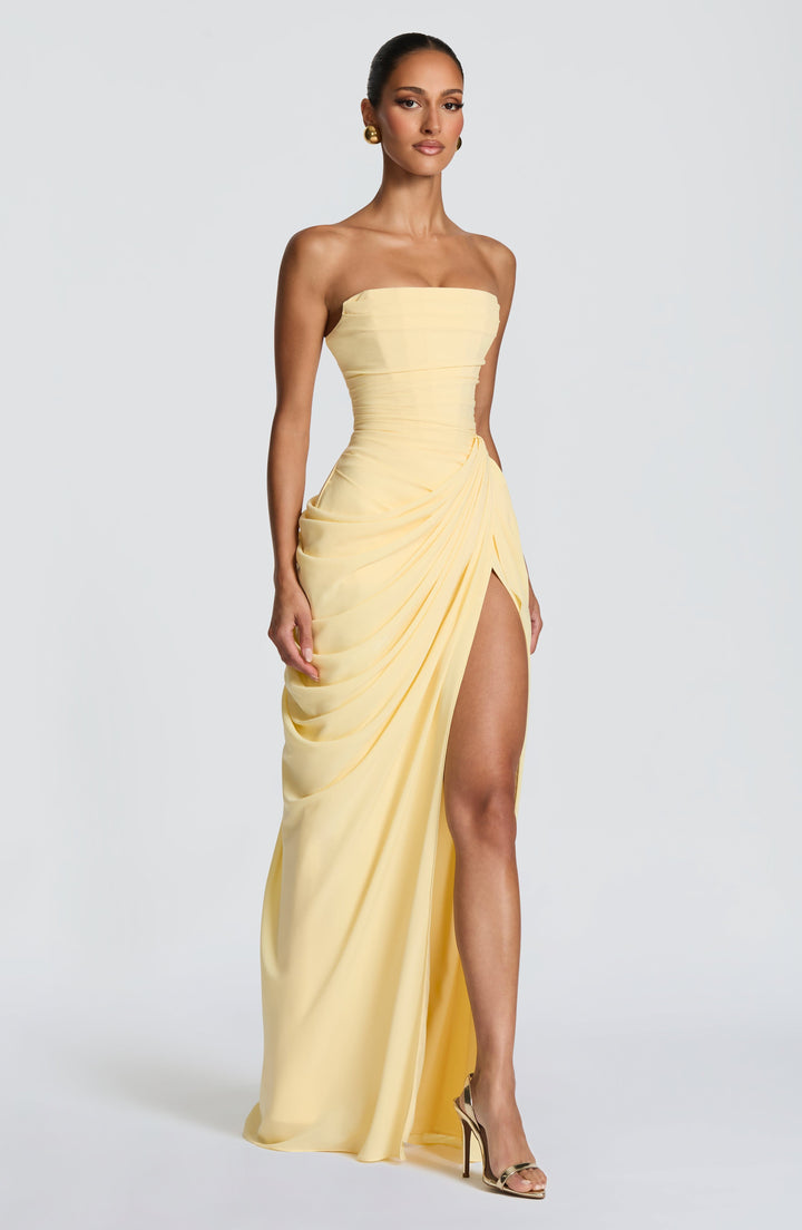 Nelara – robe en chiffon à dos corseté