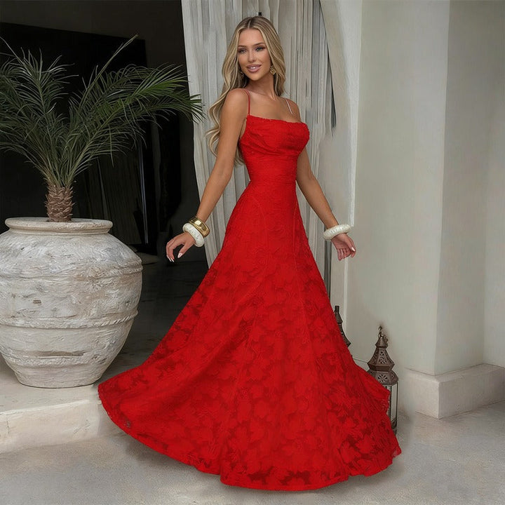 Nalevi - Robe longue en dentelle moulante