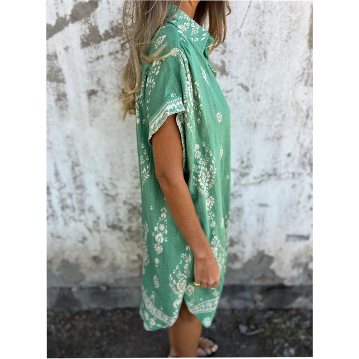 Serava – robe en coton-lin à col V
