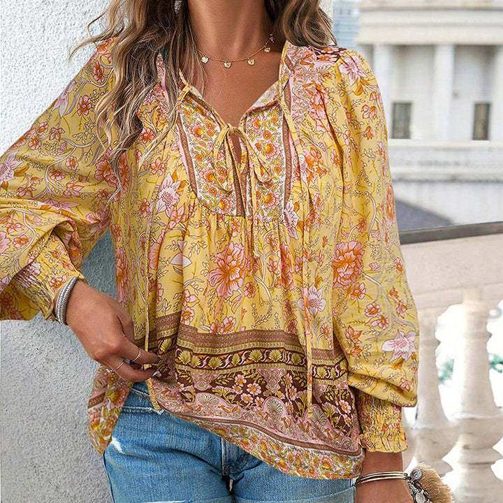 Calira – Chemise en coton à col en V avec lien à nouer