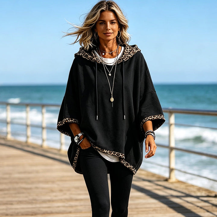 Kivara – Sweat à capuche tricoté avec bordure à imprimé léopard