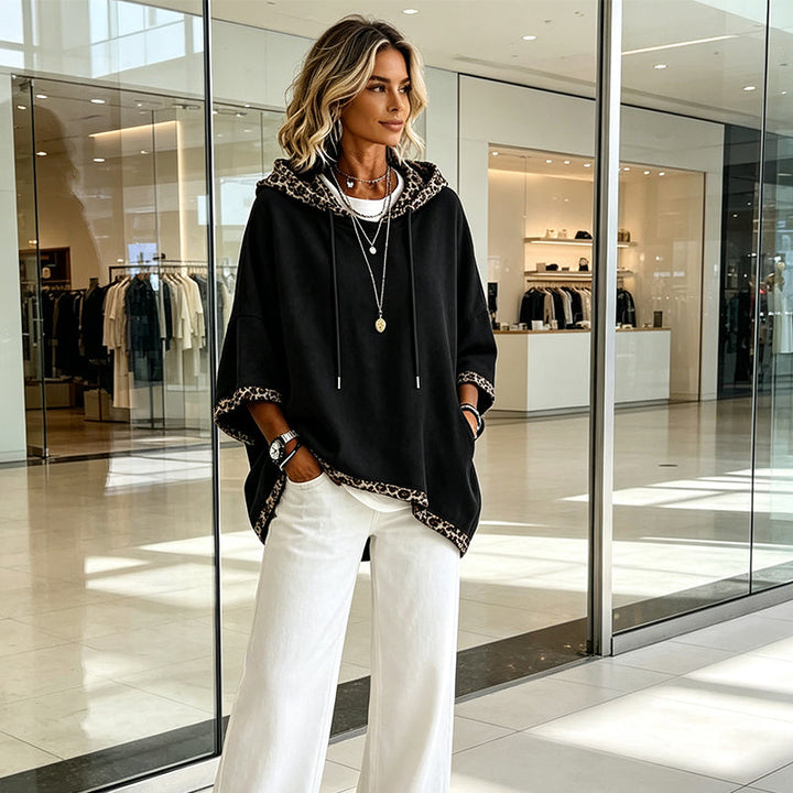 Kivara – Sweat à capuche tricoté avec bordure à imprimé léopard
