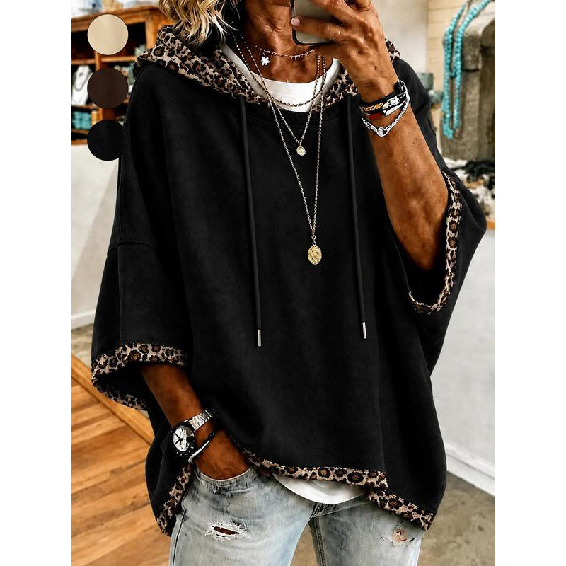 Kivara – Sweat à capuche tricoté avec bordure à imprimé léopard